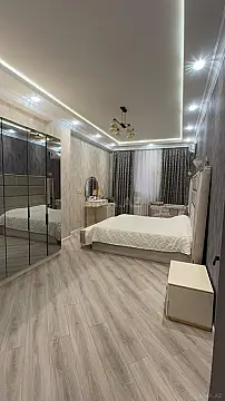 Satılır 3 otaqlı mənzil 130 m²