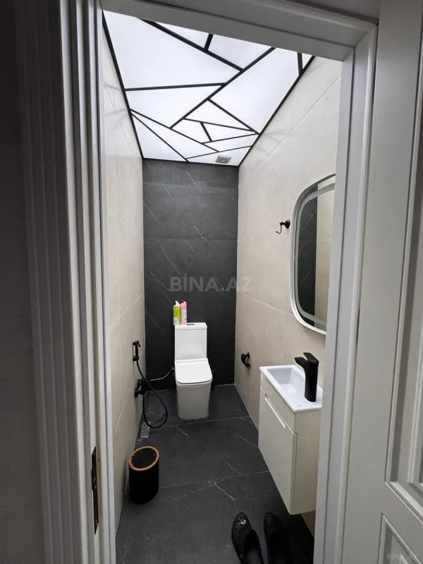 Satılır 3 otaqlı mənzil 130 m²