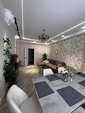 Satılır 3 otaqlı mənzil 130 m²