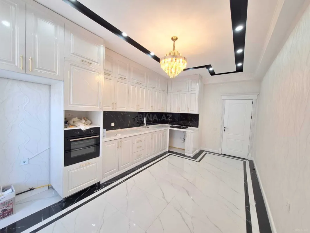 Satılır 2 otaqlı mənzil 96 m²