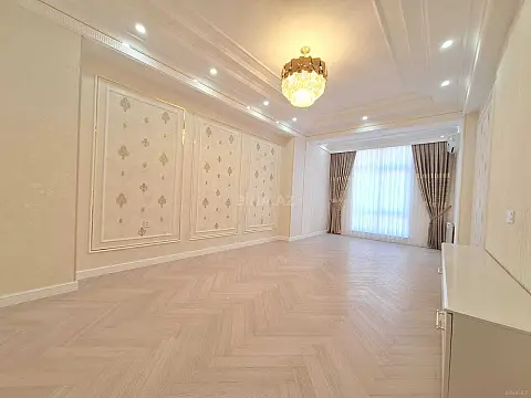 Satılır 2 otaqlı mənzil 96 m²