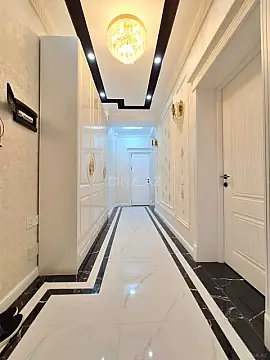 Satılır 2 otaqlı mənzil 96 m²