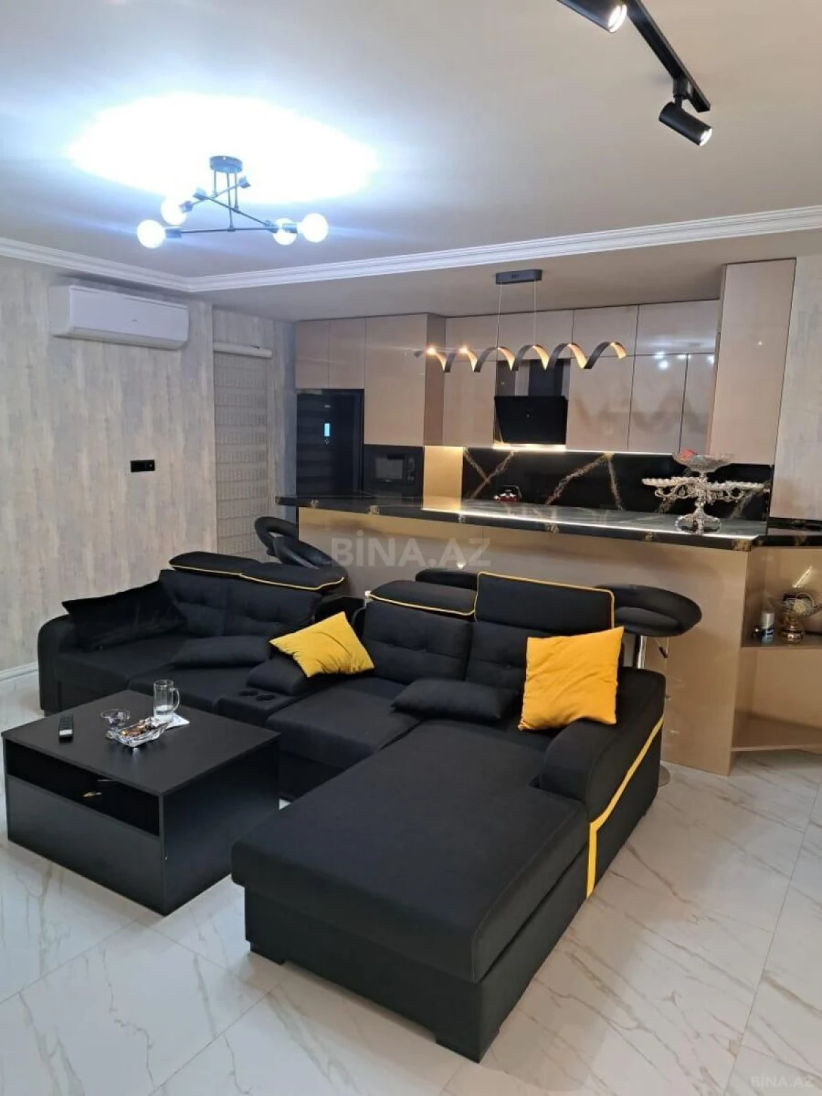 Satılır 3 otaqlı mənzil 115 m²