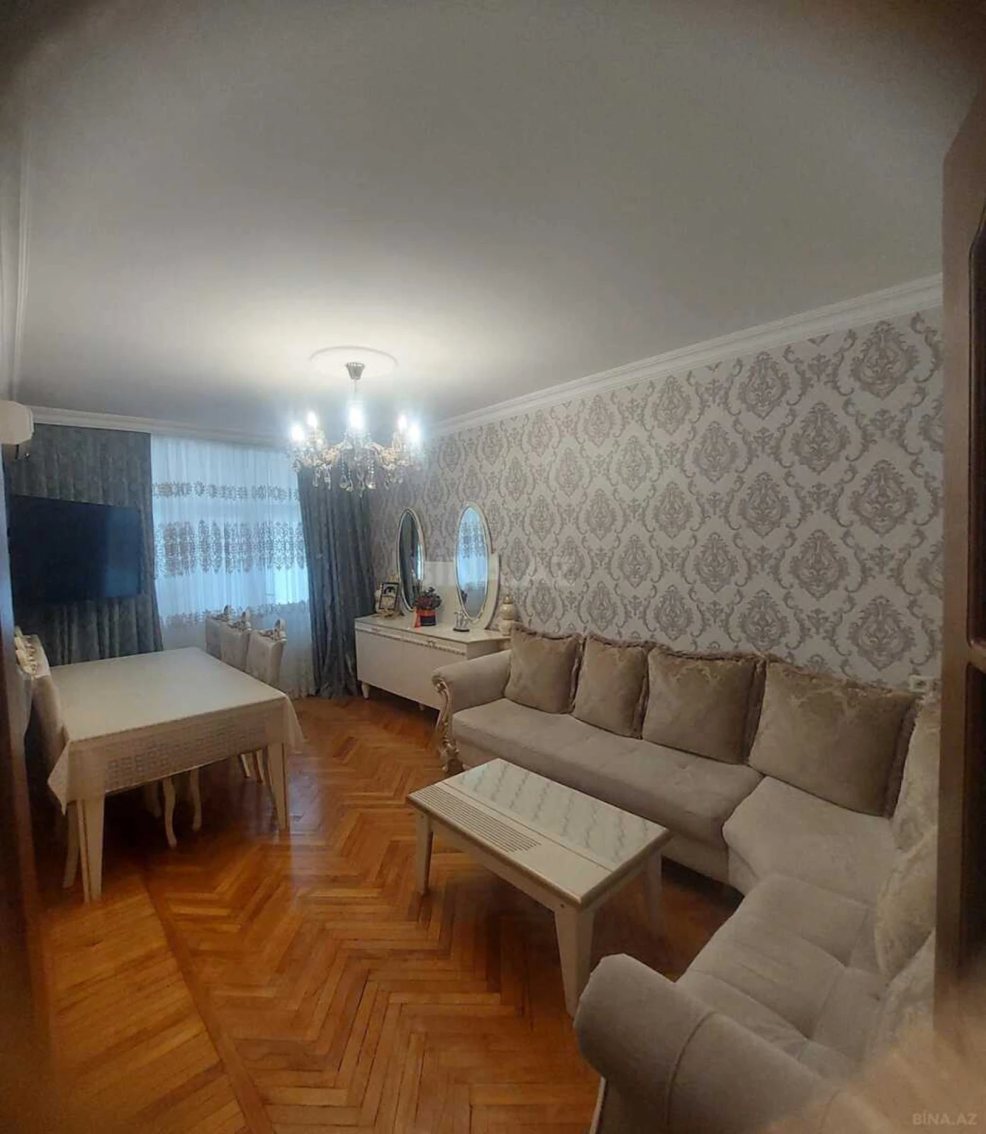 Satılır 4 otaqlı mənzil 100 m²