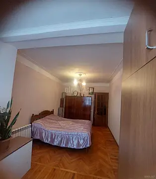 Satılır 4 otaqlı mənzil 100 m²