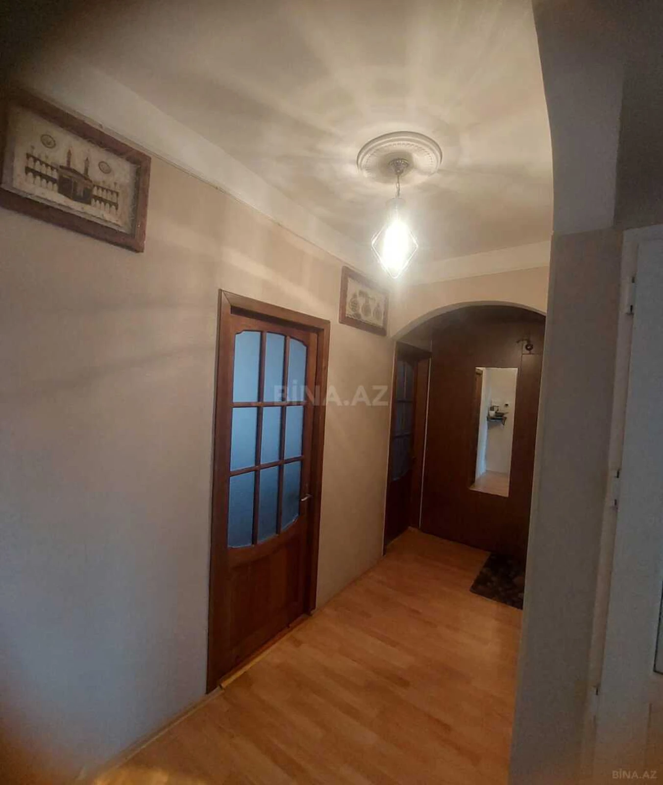 Satılır 4 otaqlı mənzil 100 m²