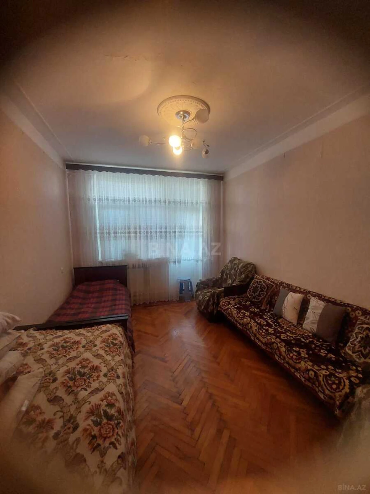Satılır 4 otaqlı mənzil 100 m²