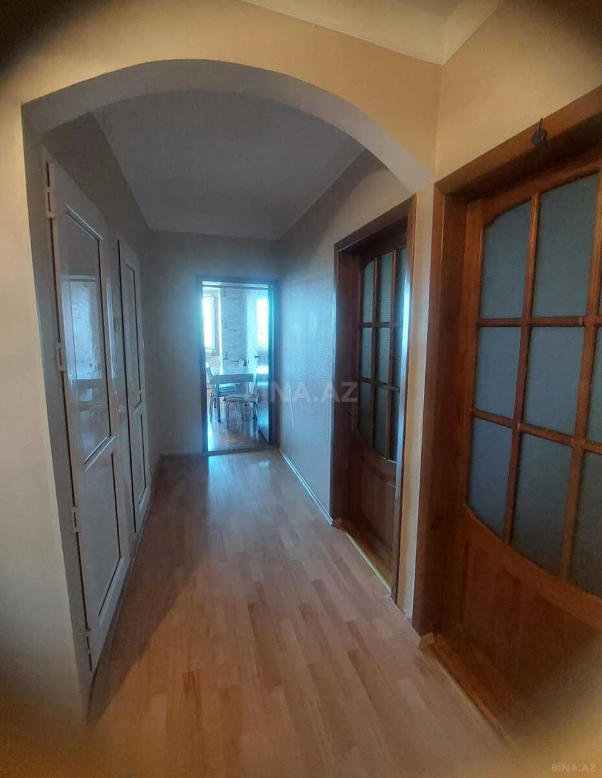 Satılır 4 otaqlı mənzil 100 m²