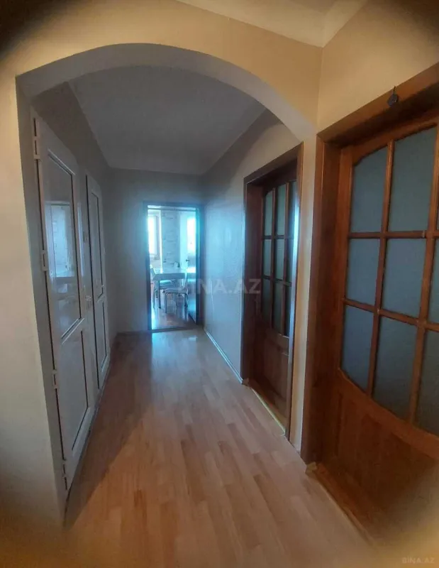 Satılır 4 otaqlı mənzil 100 m²