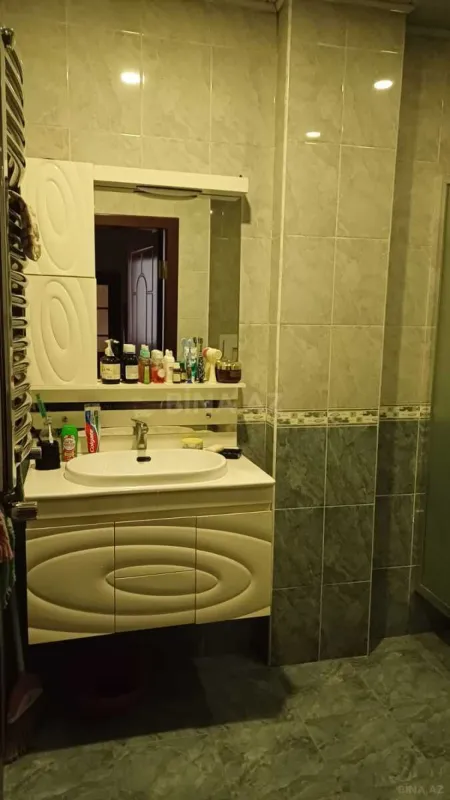 Satılır 2 otaqlı mənzil 80 m²