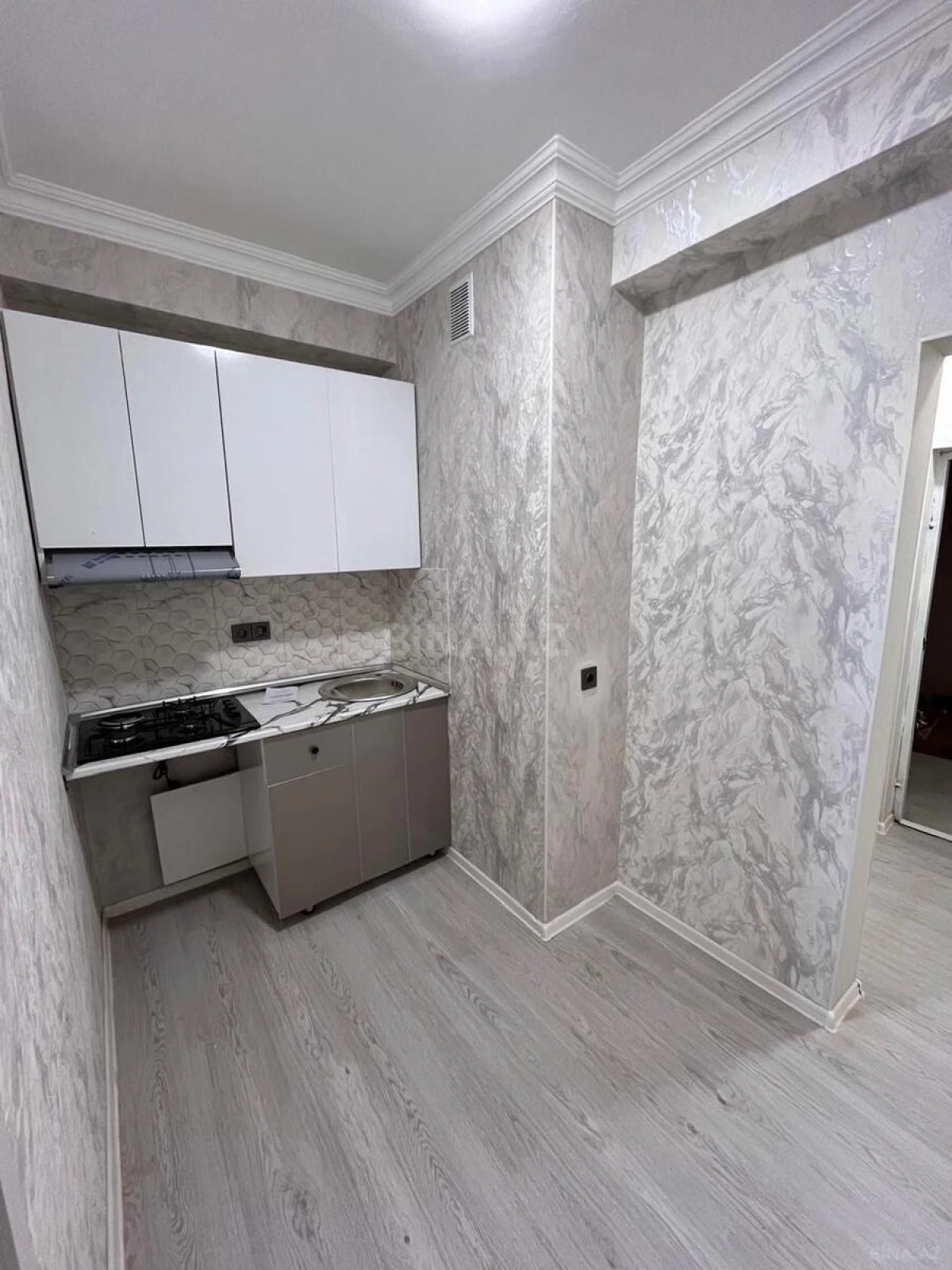 Satılır 1 otaqlı mənzil 28.7 m²