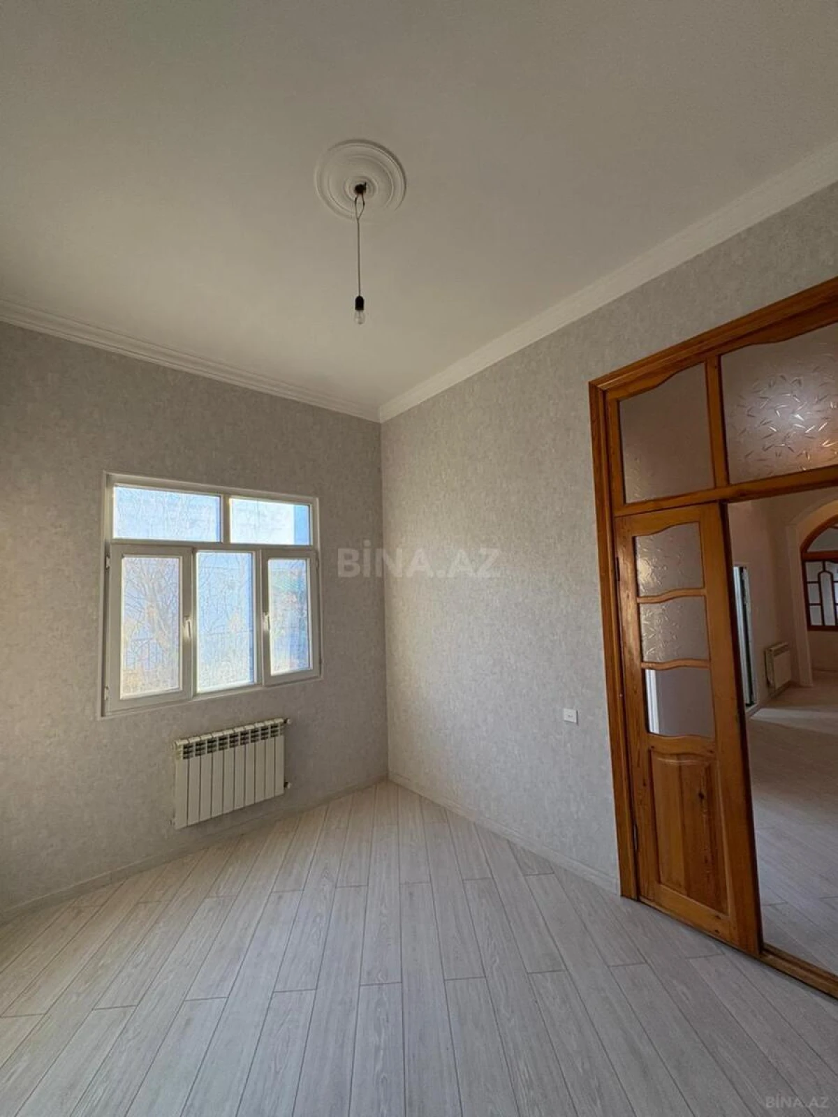 Satılır 3 otaqlı mənzil 89.9 m²