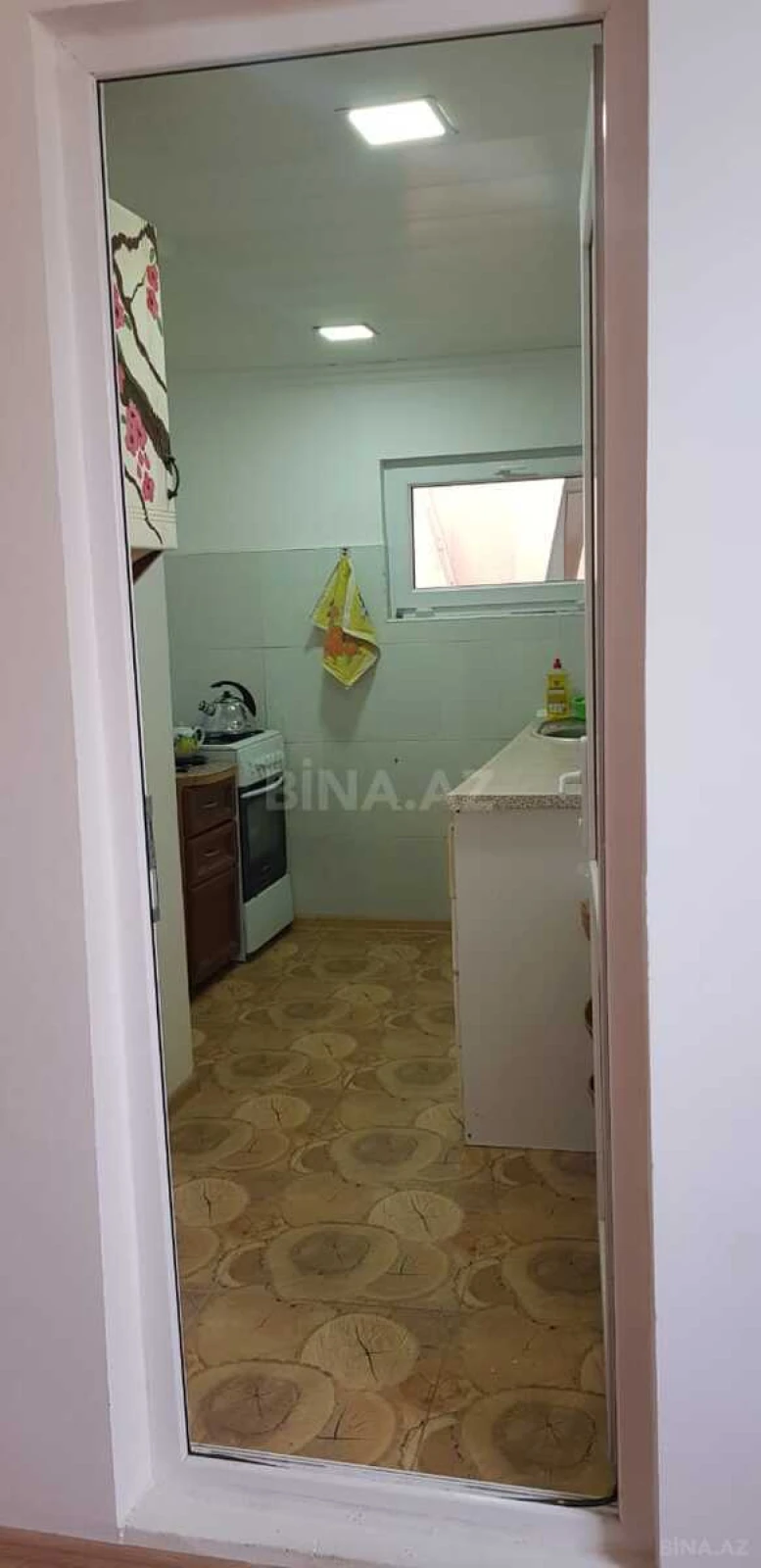 Satılır 8 otaqlı həyət evi 300 m²