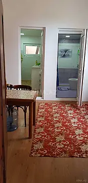 Satılır 8 otaqlı həyət evi 300 m²