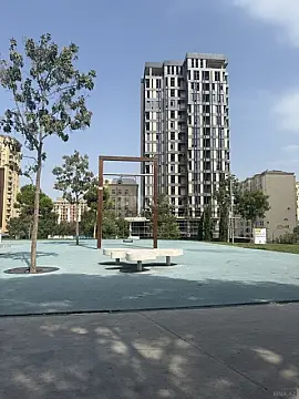 Satılır 3 otaqlı mənzil 154 m²