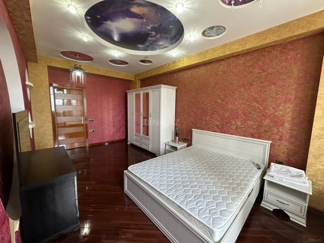 Kirayə verilir 3 otaqlı mənzil 140 m²