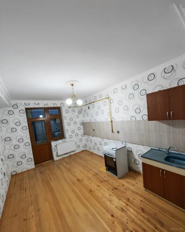 Satılır 4 otaqlı mənzil 102 m²
