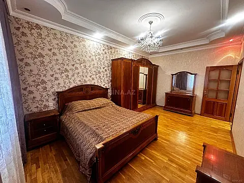 Satılır 3 otaqlı mənzil 112 m²