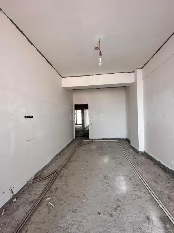 Satılır 3 otaqlı mənzil 118 m²
