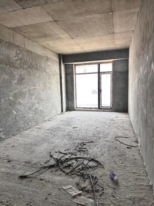 Satılır 3 otaqlı mənzil 118 m²