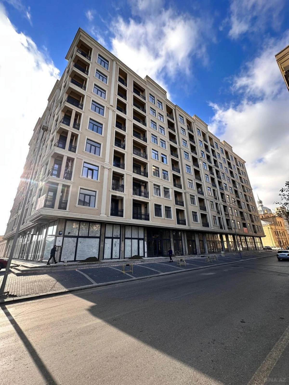 Satılır 3 otaqlı mənzil 118 m²