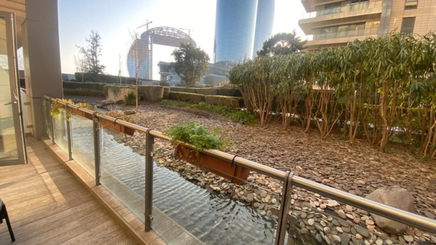 Satılır 2 otaqlı mənzil 96 m²