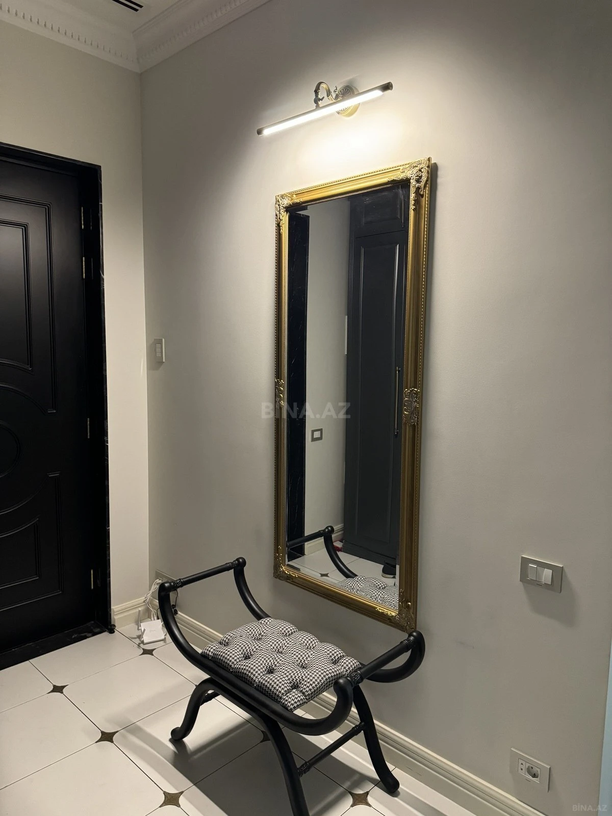 Kirayə verilir 3 otaqlı mənzil 130 m²
