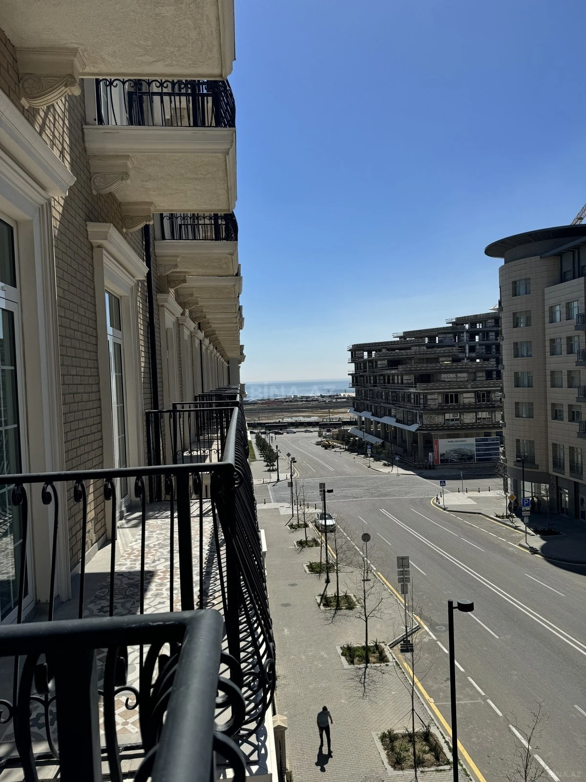 Kirayə verilir 3 otaqlı mənzil 130 m²