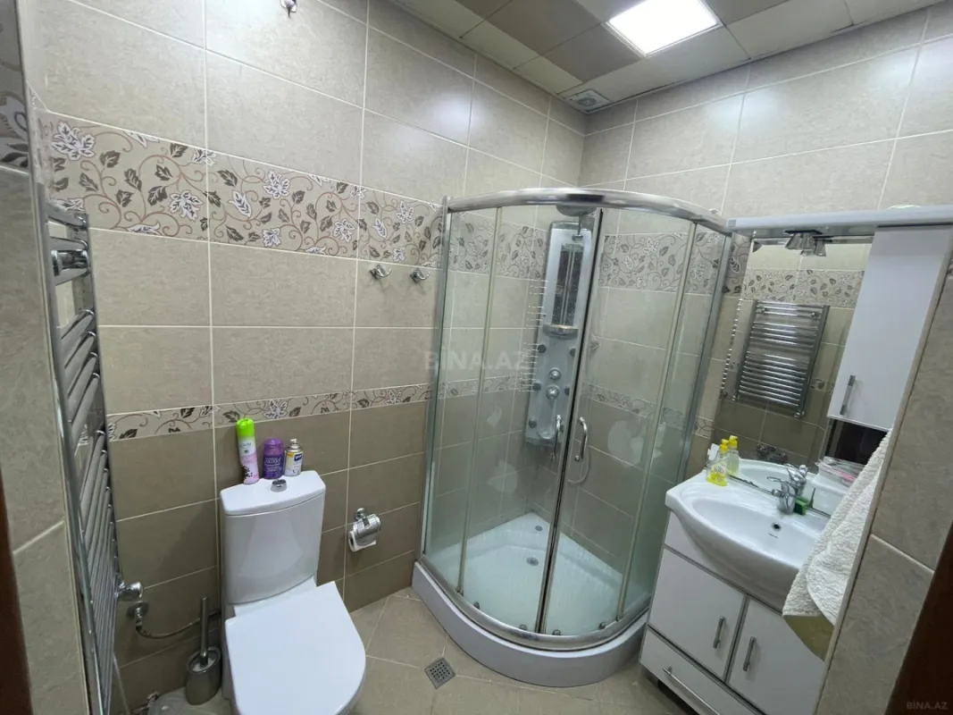 Satılır 3 otaqlı mənzil 140 m²