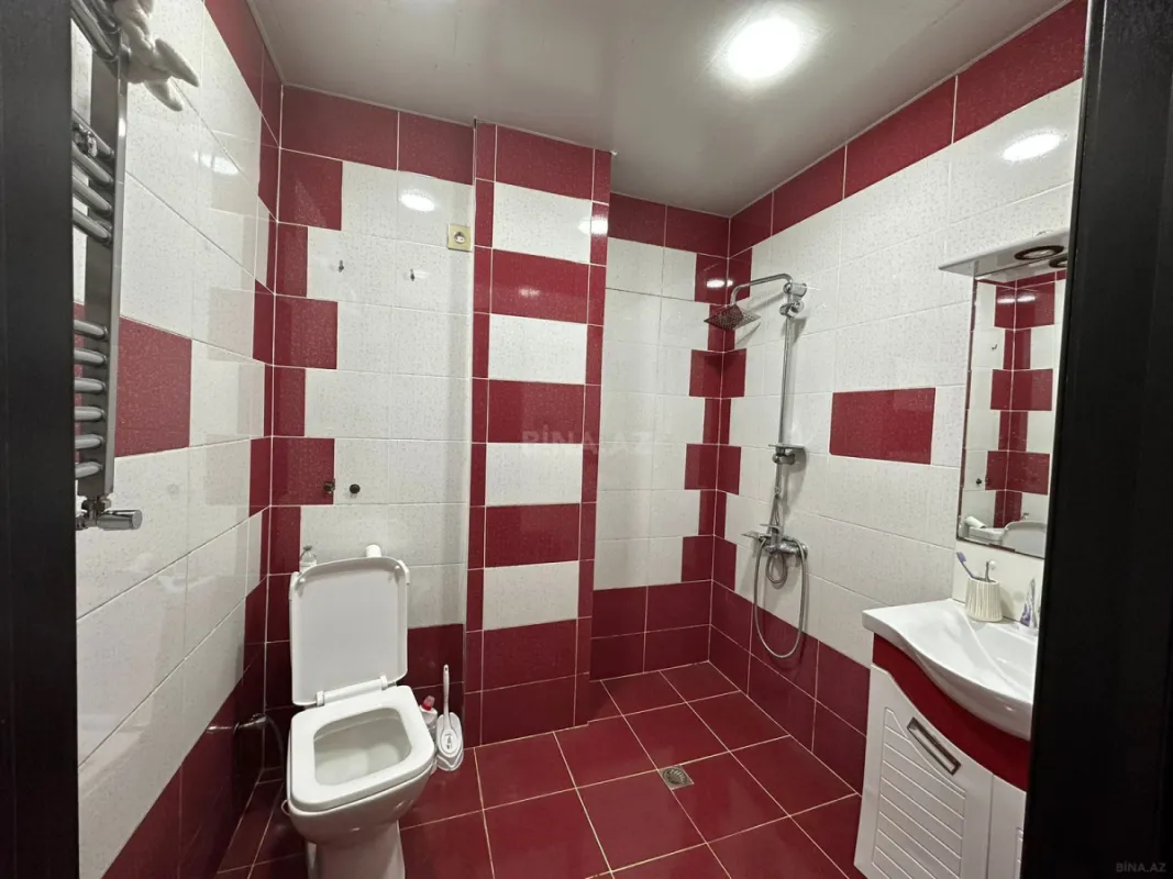 Kirayə verilir 2 otaqlı mənzil 70 m²
