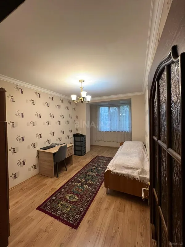 Satılır 4 otaqlı mənzil 115 m²
