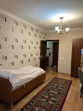 Satılır 4 otaqlı mənzil 115 m²
