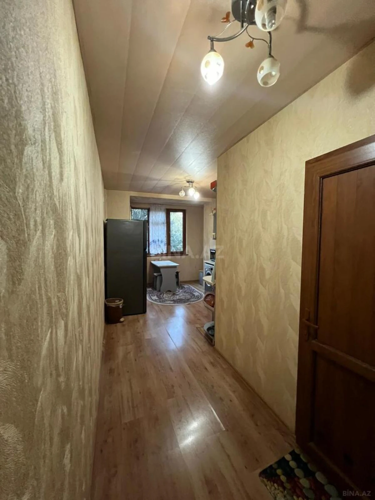 Satılır 4 otaqlı mənzil 115 m²