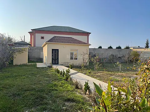 Satılır 4 otaqlı həyət evi 220 m²