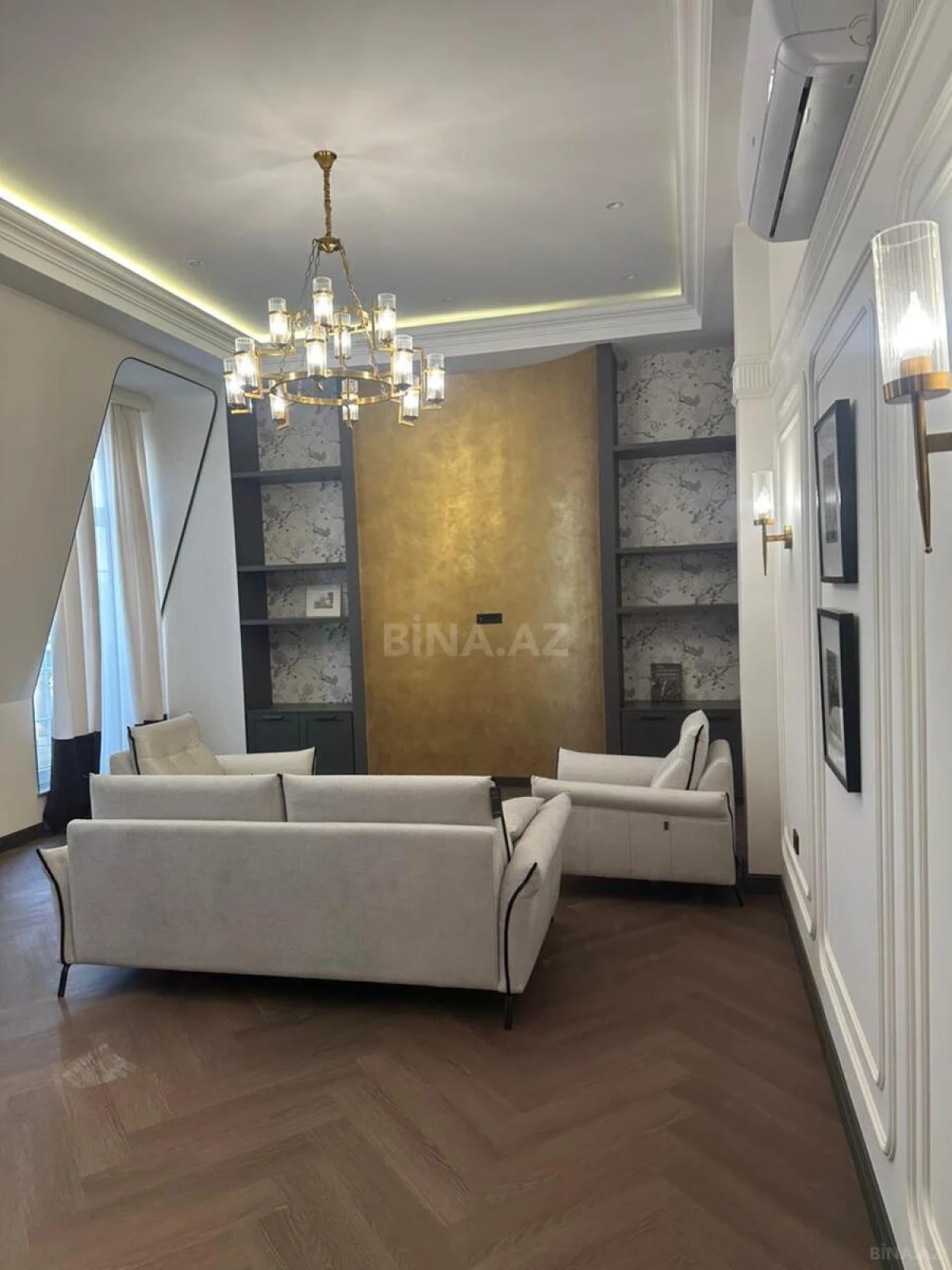 Kirayə verilir 4 otaqlı mənzil 120 m²