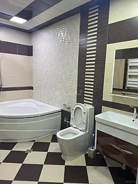 Kirayə verilir 3 otaqlı mənzil 158 m²