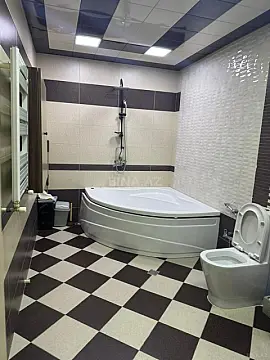 Kirayə verilir 3 otaqlı mənzil 158 m²