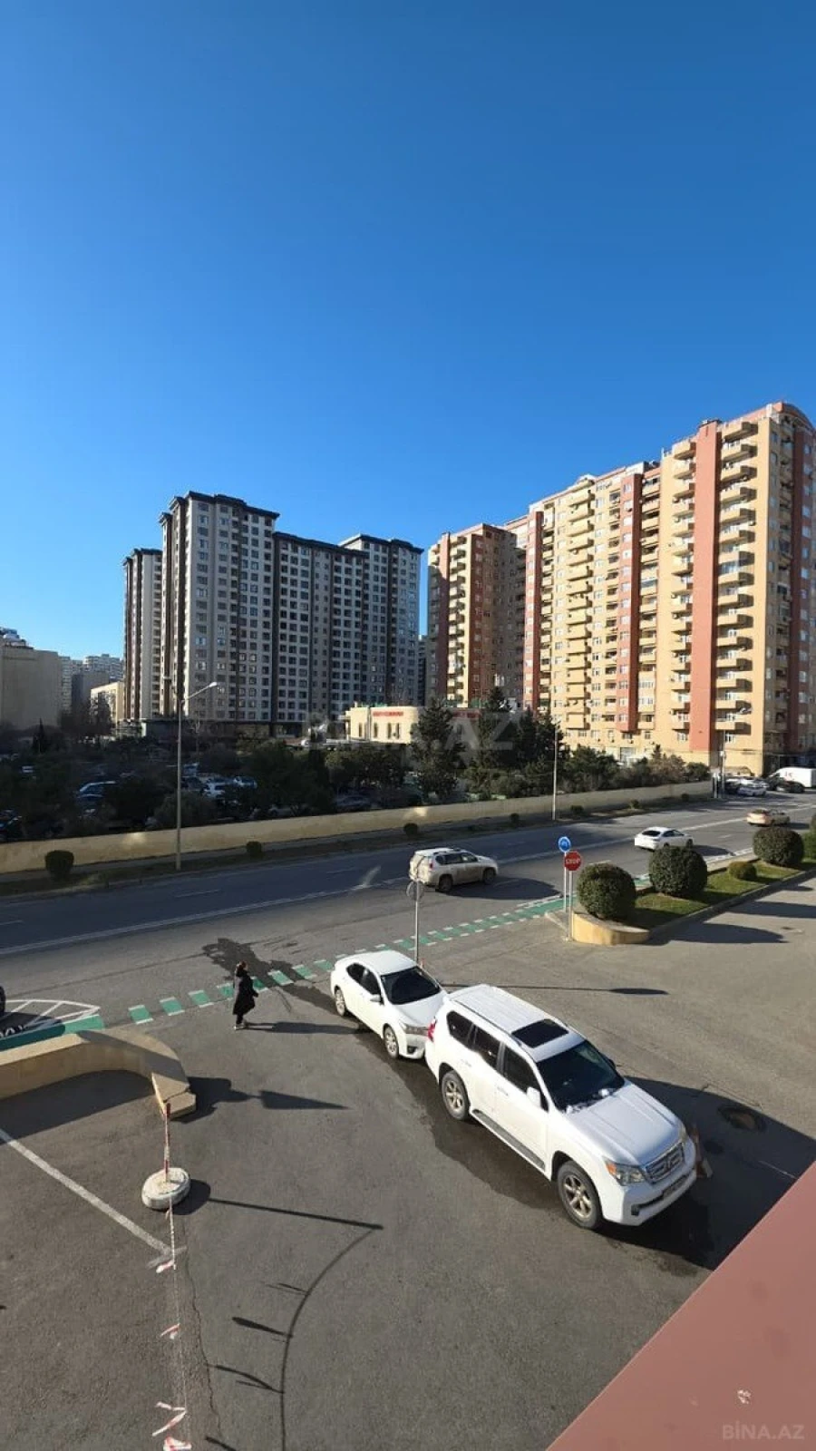 Kirayə verilir obyekt 2200 m²