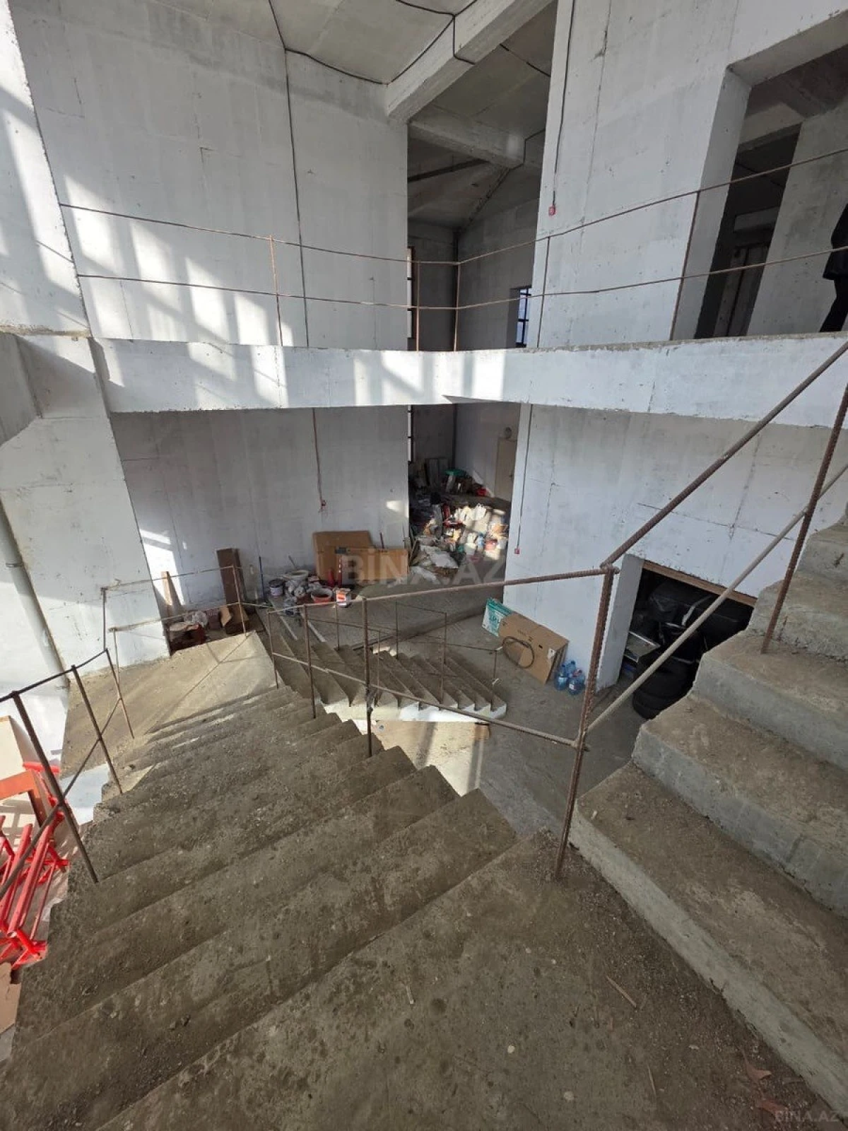 Kirayə verilir obyekt 2200 m²