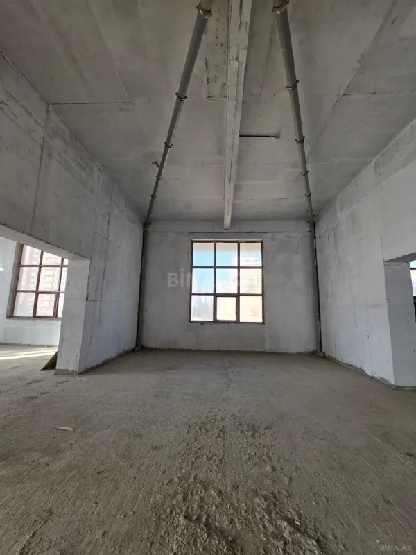 Kirayə verilir obyekt 2200 m²