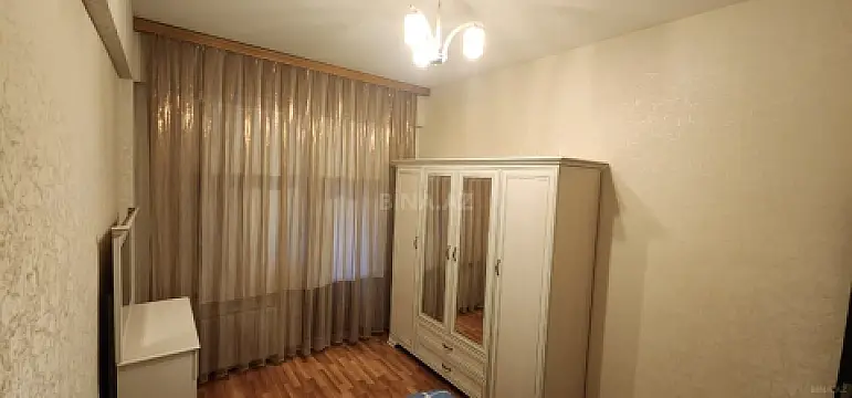 Kirayə verilir 2 otaqlı mənzil 60 m²