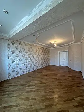 Satılır 3 otaqlı mənzil 133 m²