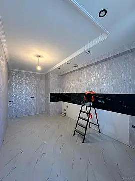 Satılır 3 otaqlı mənzil 133 m²