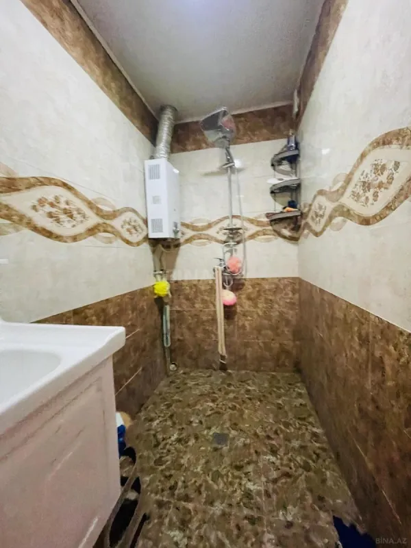 Satılır 5 otaqlı mənzil 120 m²