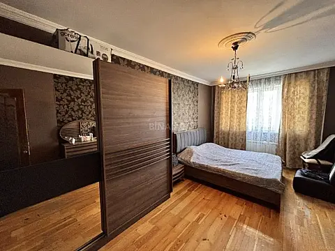 Satılır 4 otaqlı mənzil 110 m²