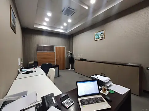 Kirayə verilir 5 otaqlı ofis 200 m²