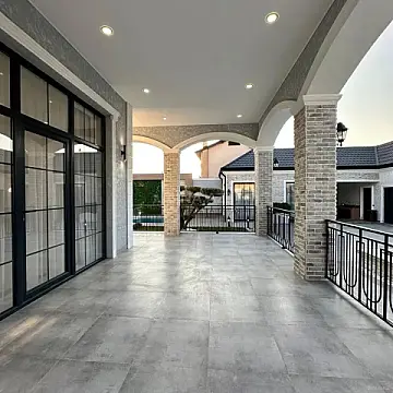 Kirayə verilir 5 otaqlı həyət evi 350 m²