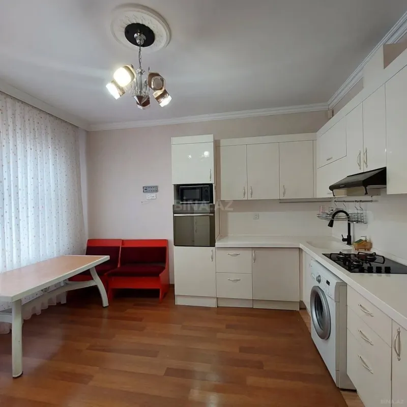 Kirayə verilir 5 otaqlı həyət evi 350 m²
