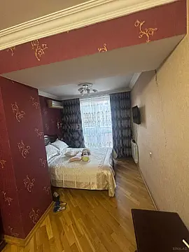 Satılır 3 otaqlı mənzil 140 m²