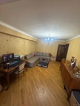 Satılır 3 otaqlı mənzil 140 m²